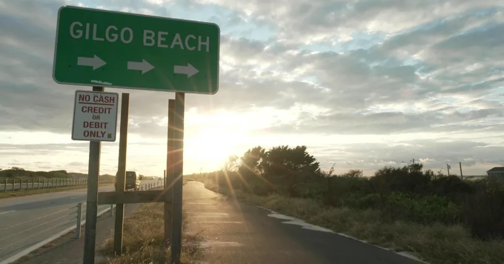 lisk-gilgo-beach-sign