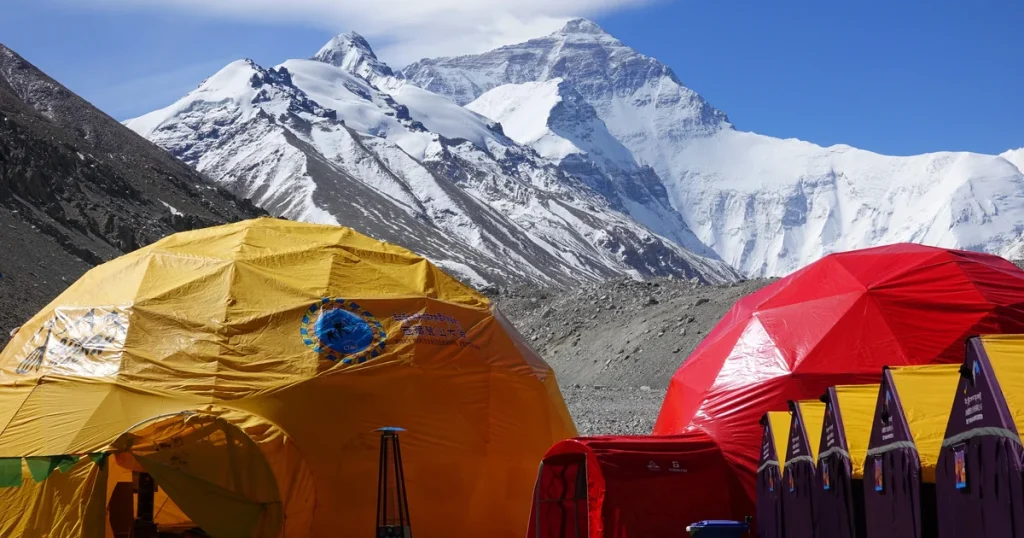 mount-everest-1317215631