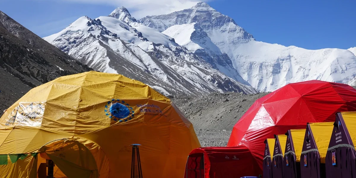mount-everest-1317215631