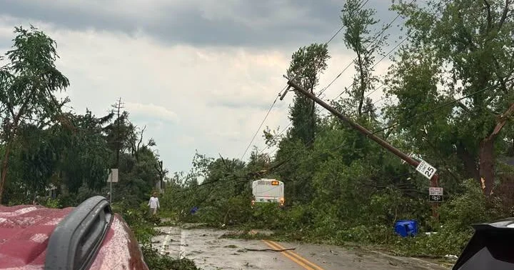 appleton-tornado-damage