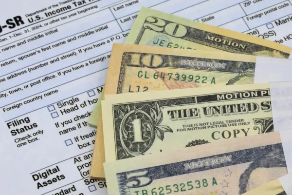 cbsn-fusion-how-to-get-a-bigger-refund-this-tax-season-thumbnail