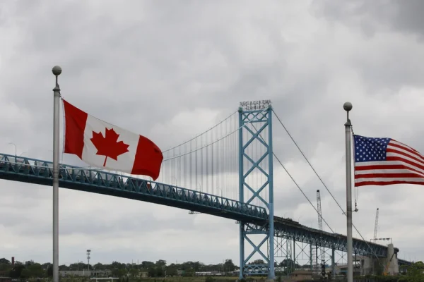 us-canada-border-1233137634