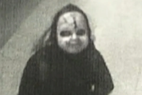 cbsn-fusion-man-in-chucky-style-mask-chases-woman-asks-her-if-shes-ready-to-die-thumbnail
