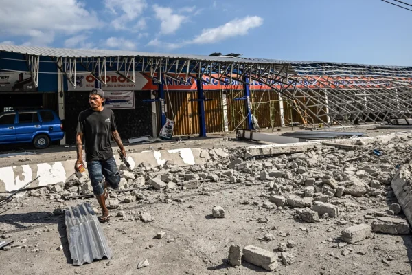 indonesia-earthquake-2290173671