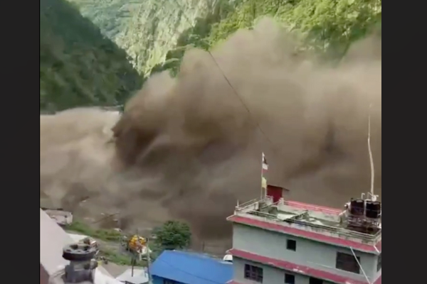 nepal-flash-flood-police-video